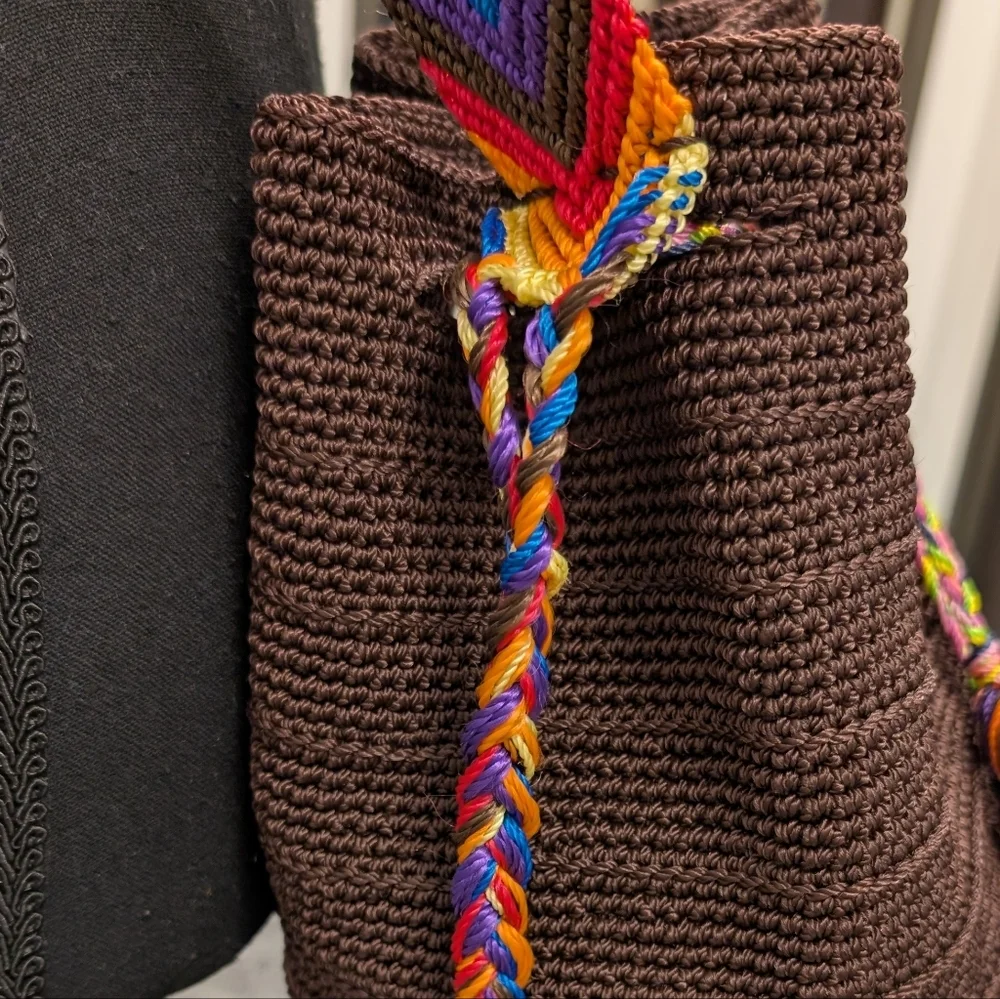 Mochilas Wayuu Handwoven Crossbody Bucket Bag Brown Multicolor Strap Tassel Boho